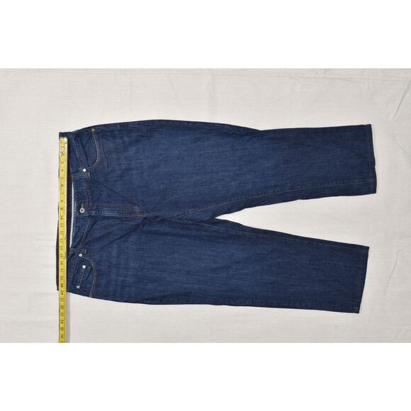 L.L. Bean Classic Fit Jeans Men's Big & Tall Size 42x32 Blue 100% Cotton - Picture 2 of 8